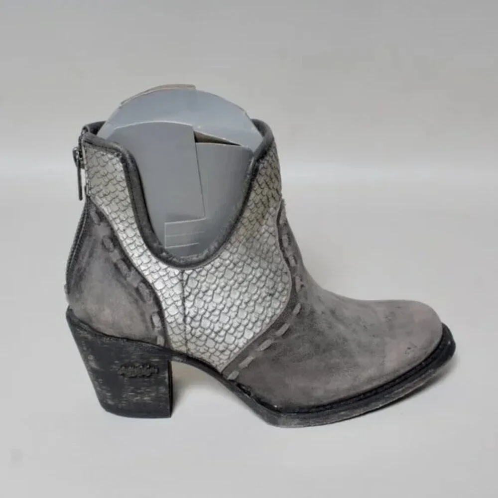 Womens Miss Macie Boots 7 M Hush Ur Mouth Laser Cut Leather Lace Up Booties NEW